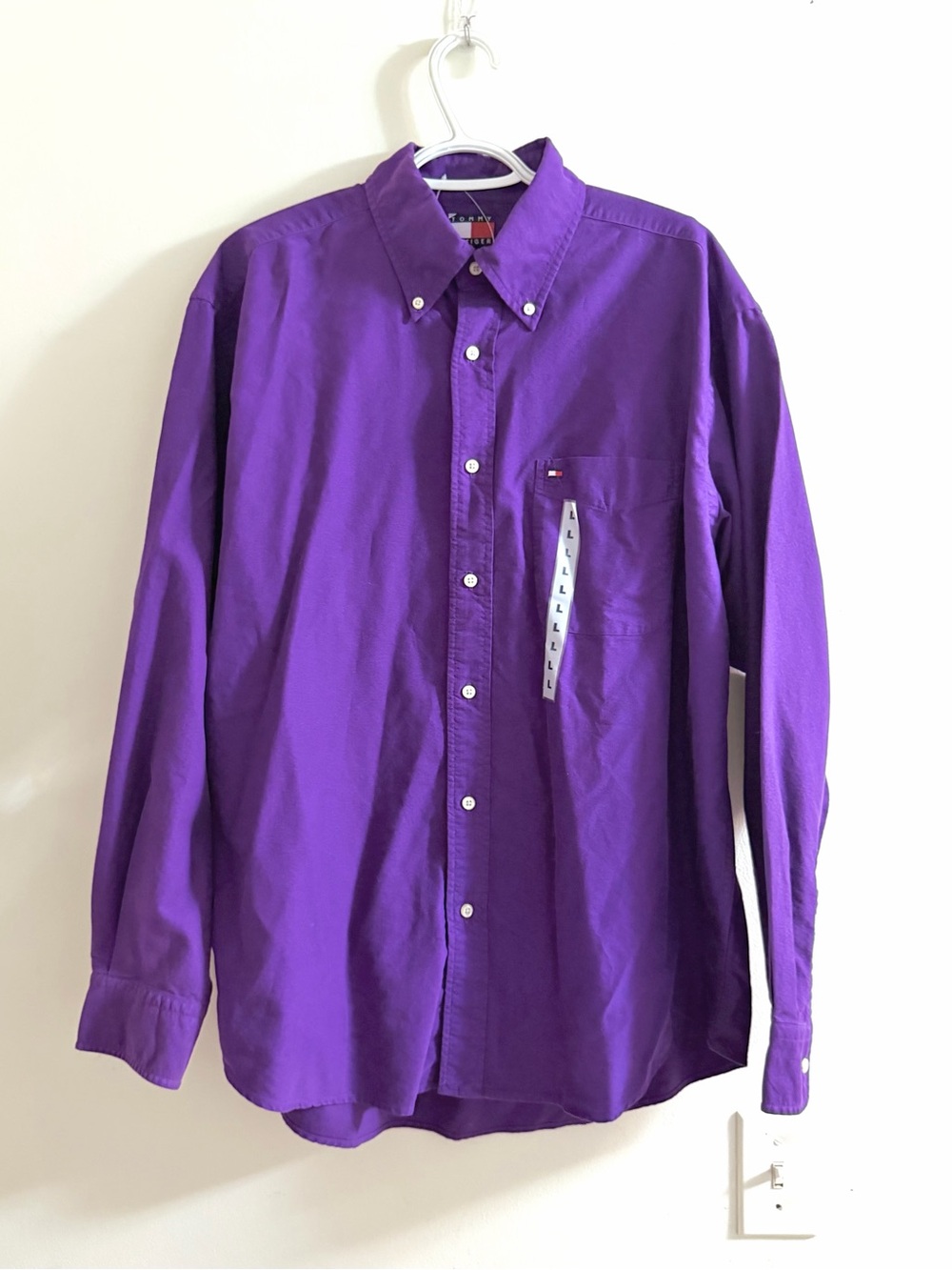 Vintage Tommy Hilfiger NWT 100% cotton Oxford Long-Sleeve Button-Down Shirt L